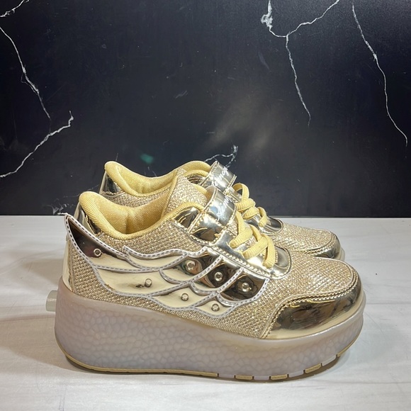 Unbranded Kid’s LED Skate Shoes Gold sz 1.5 - Picture 5 of 10